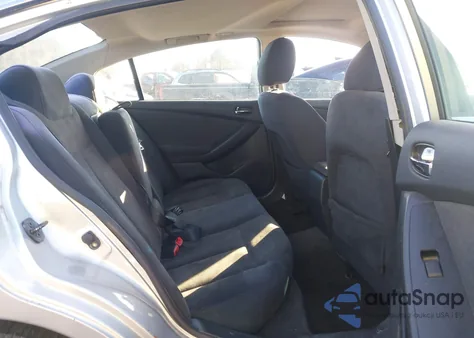 2010 Nissan Altima 2.5 S z USA, uszkodzony, nr VIN 1N4AL2AP5AC109305